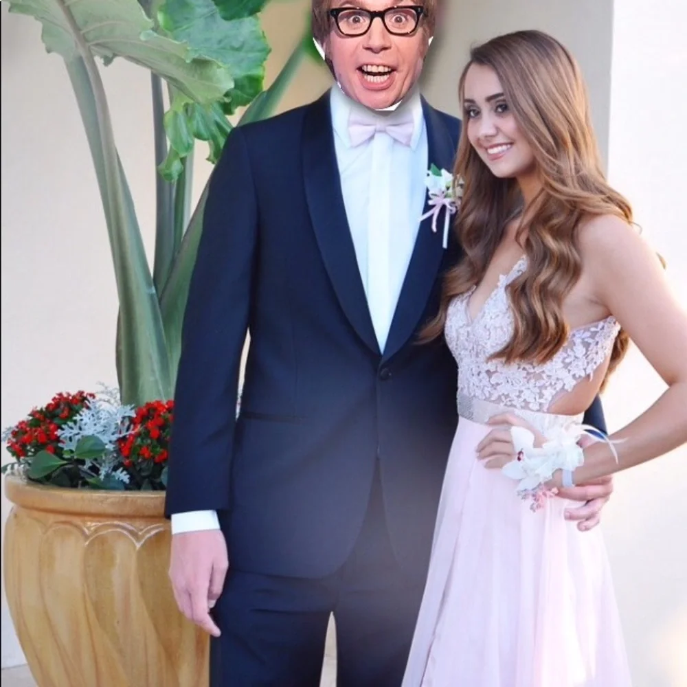 Pink chiffon prom dress - Picture 2 of 8